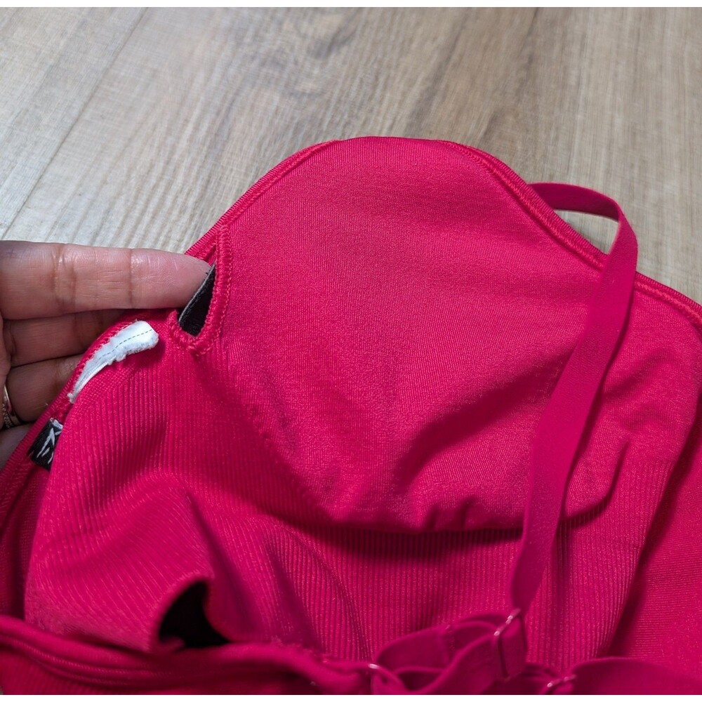 Gymshark Size XS Sweat Seamless Sports Bra 2.0 Light Support Punk Pink Stretch - Picture 7 of 10